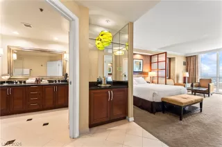 Photo #1: 2788675 Listing 