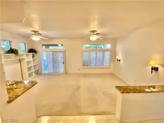 Photo #4: 2788698 Listing