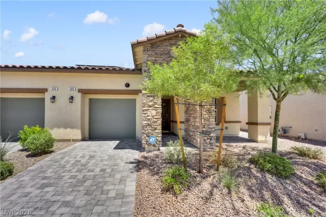 MLS: 2788744 Condo For Sale