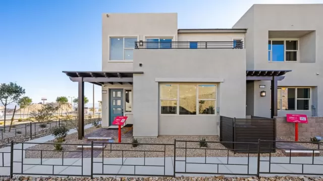 MLS: 2788746 Condo For Sale