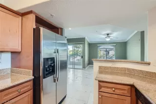 Photo #3: 2788776 Listing