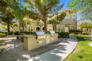 Photo #4: 2788857 Listing 