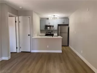 Photo #4: 2788874 Listing 