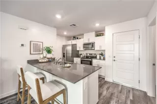 Photo #6: 2788922 Listing 
