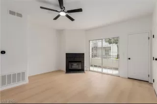 Photo #6: 2788929 Listing