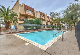 Photo #4: 2788935 Listing 