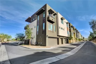Photo #5: 2788940 Listing 