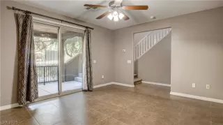 Photo #5: 2788999 Listing