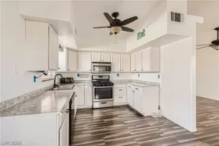 Photo #6: 2789113 Listing 