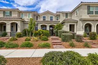 Photo #5: 2789169 Listing