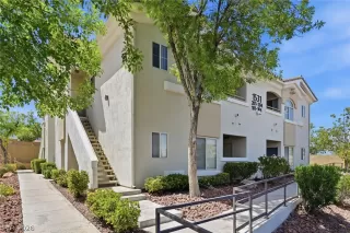Photo #2: 2789217 Listing