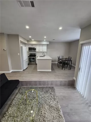 Photo #2: 2789235 Listing 