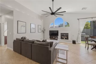 Photo #3: 2789255 Listing 