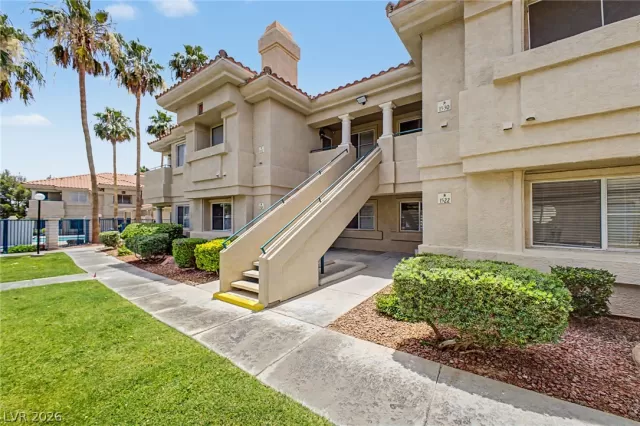 MLS: 2789264 Condo For Sale