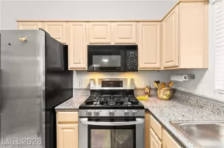 Photo #2: 2789337 Listing 