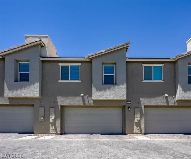 MLS: 2789378 Condo For Sale