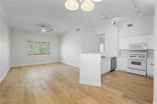 Photo #6: 2789414 Listing 