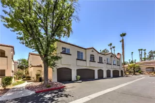 Photo #3: 2789424 Listing