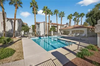 Photo #2: 2789434 Listing 