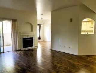 Photo #5: 2789434 Listing 