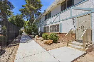 Browse active condo listings in GREENBRIAR