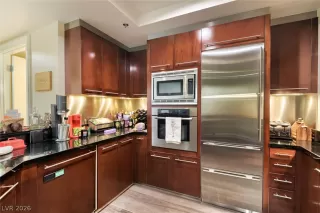 Photo #2: 2789500 Listing