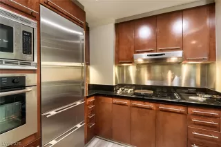 Photo #3: 2789500 Listing