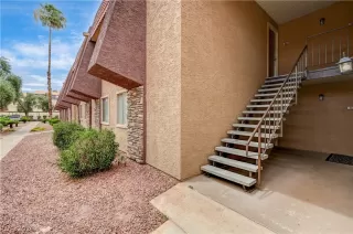 Photo #2: 2789560 Listing