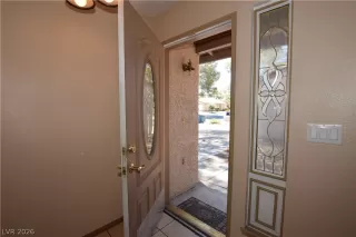 Photo #5: 2789597 Listing
