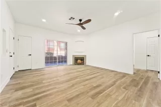 Photo #2: 2789606 Listing
