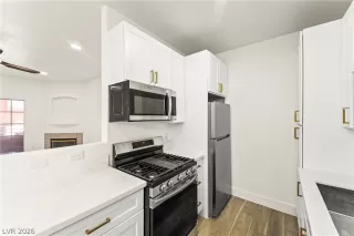Photo #4: 2789606 Listing