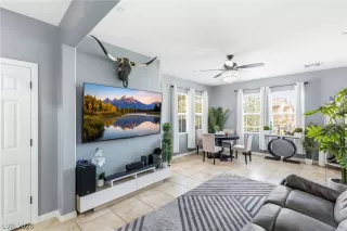 Photo #5: 2789632 Listing 