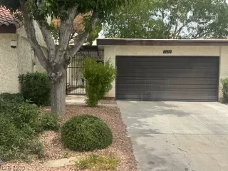 Photo #4: 2789659 Listing