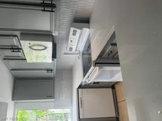 Photo #5: 2789659 Listing