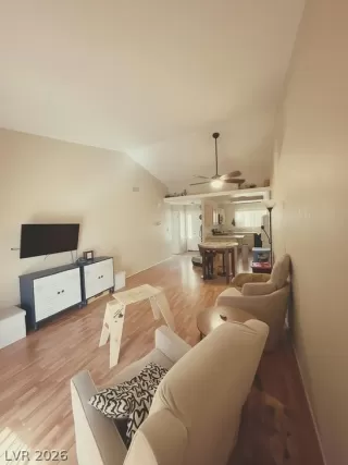 Photo #3: 2789718 Listing
