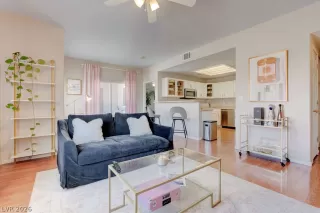 Photo #2: 2789748 Listing