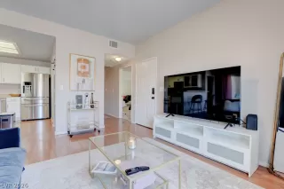 Photo #3: 2789748 Listing
