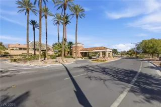 Photo #3: 2789785 Listing