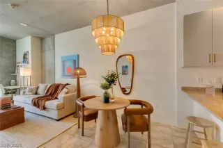 Photo #2: 2789796 Listing