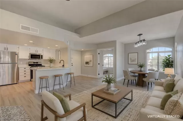 MLS: 2789803 Condo For Sale