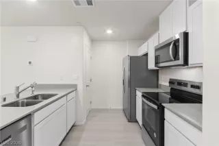 Photo #1: 2789867 Listing