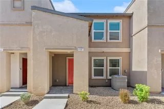 Photo #2: 2789867 Listing