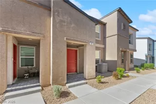 Photo #3: 2789867 Listing