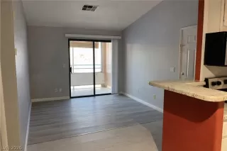 Photo #3: 2789879 Listing