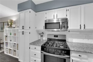 Photo #6: 2789894 Listing