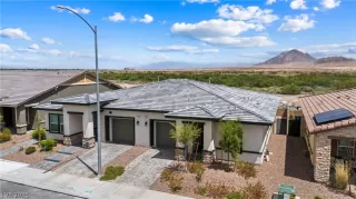 Photo #4: 2789901 Listing