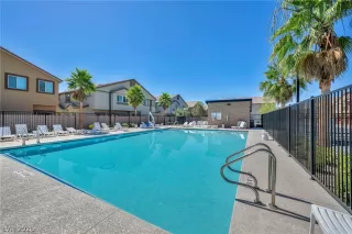 Photo #3: 2789907 Listing 