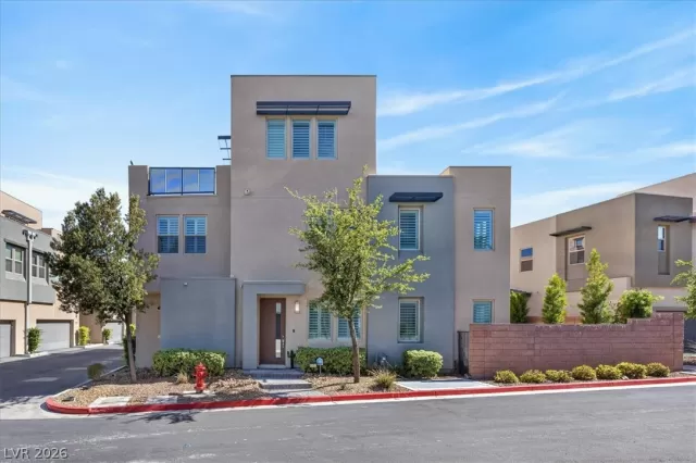 MLS: 2789916 Condo For Sale
