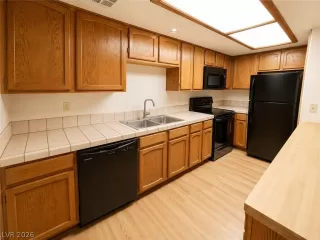 Photo #2: 2789966 Listing