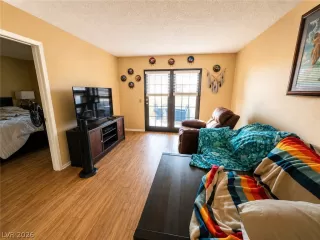 Photo #4: 2789966 Listing